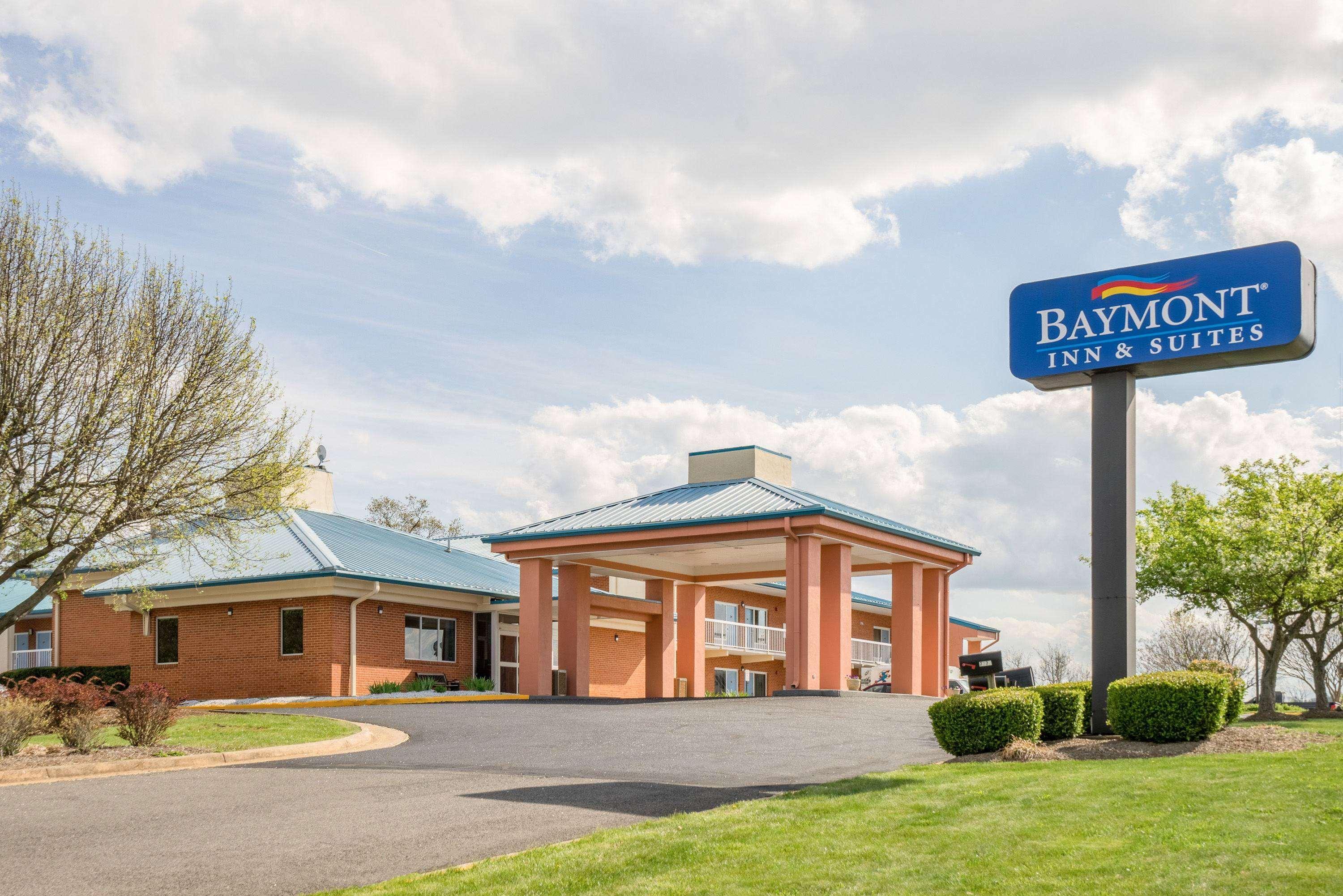 Baymont By Wyndham Warrenton Hotel Exterior foto