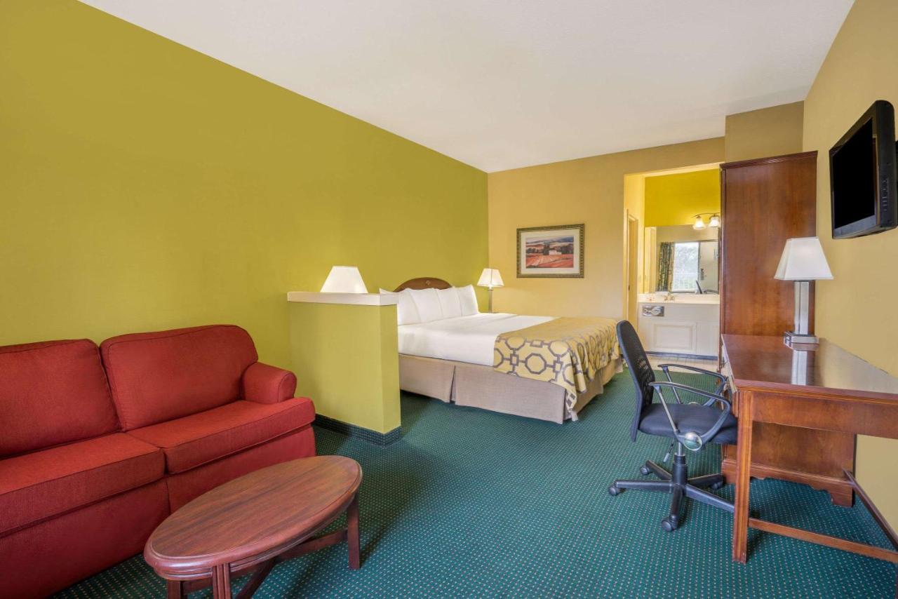 Baymont By Wyndham Warrenton Hotel Exterior foto
